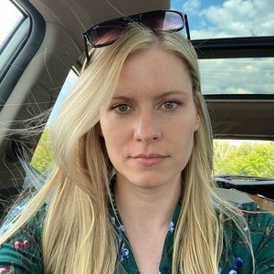 Meet your Posher, Desta